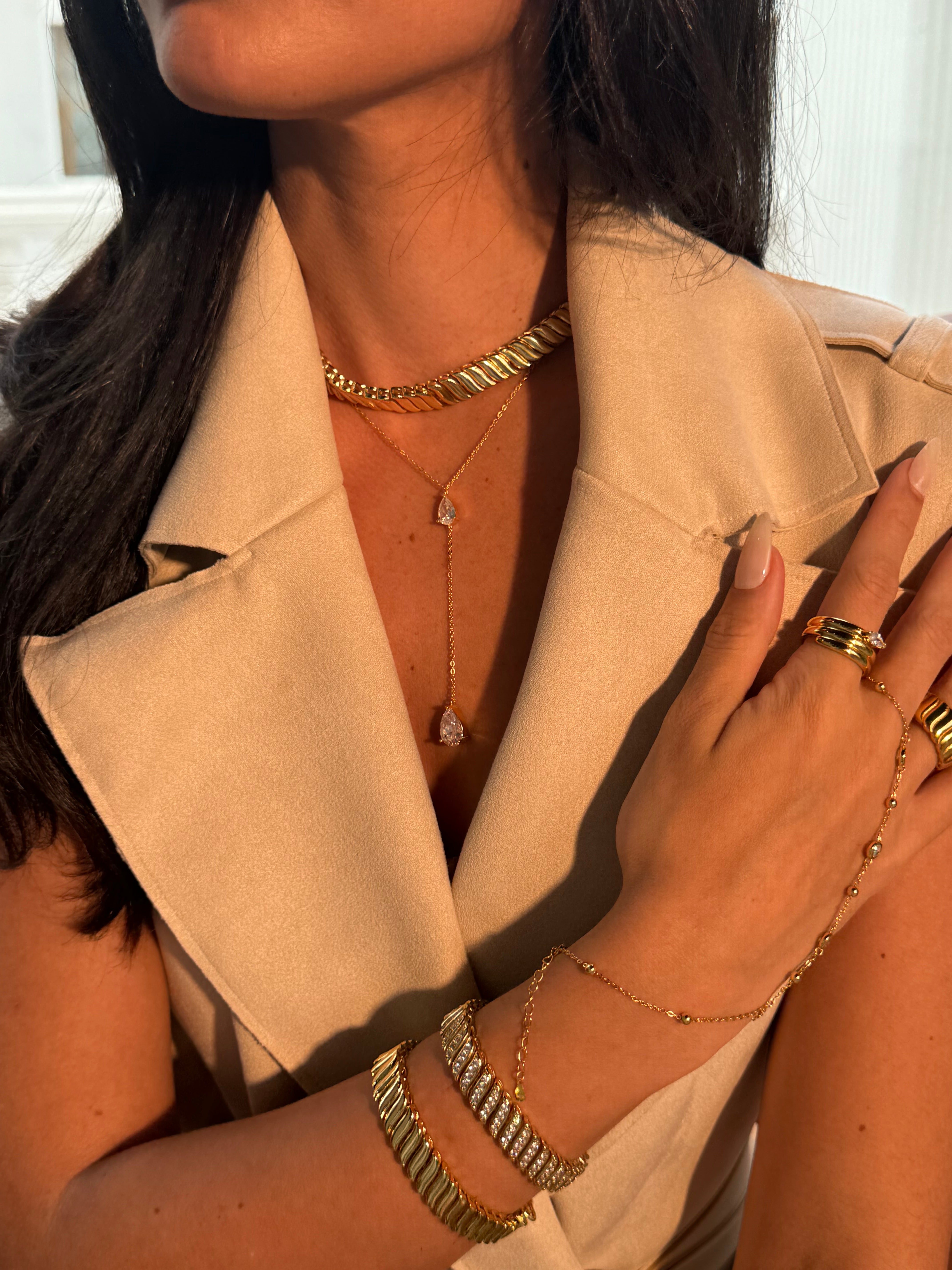Nyla Gold teardrop necklace