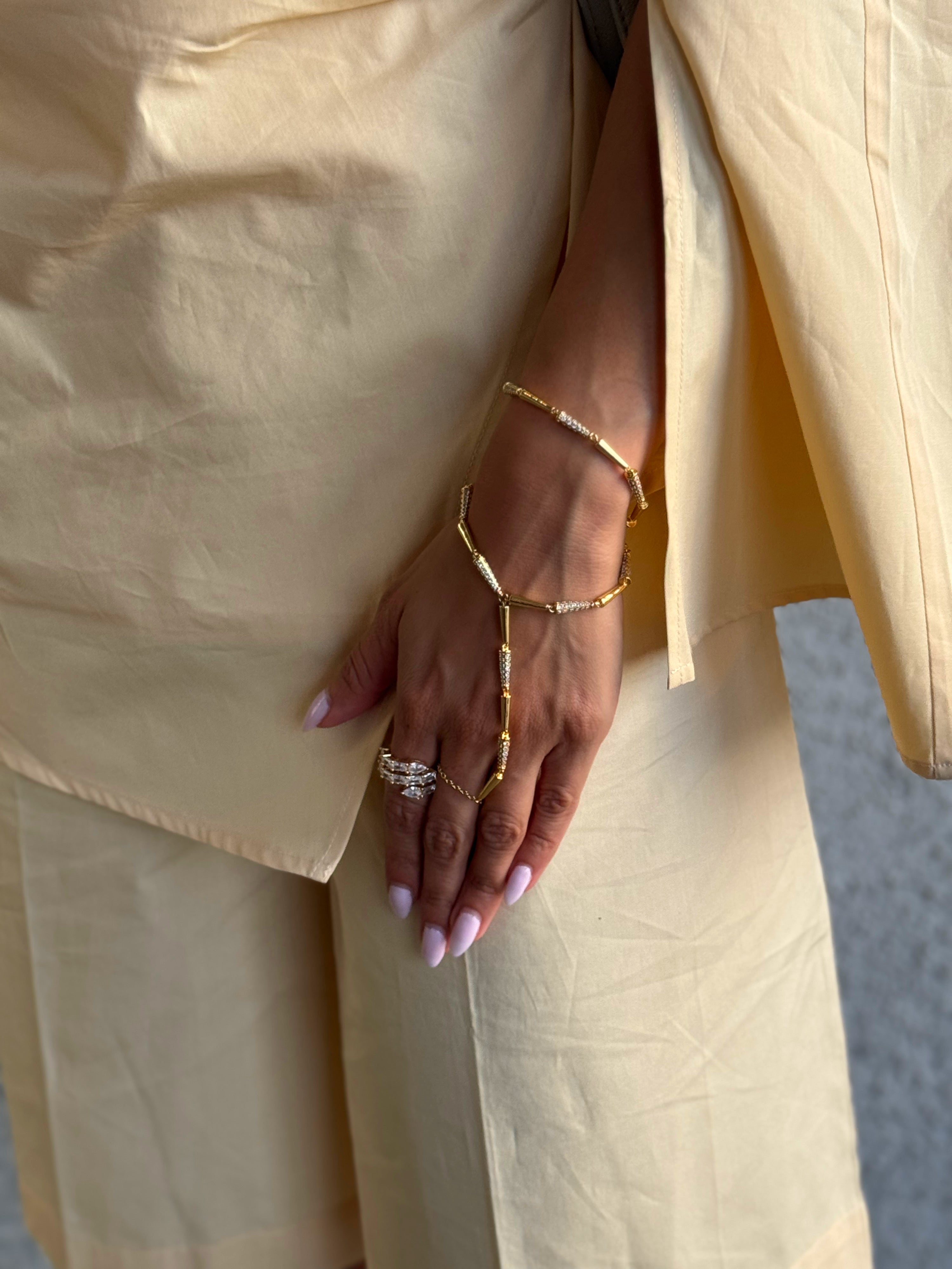 Amalfi hand chain