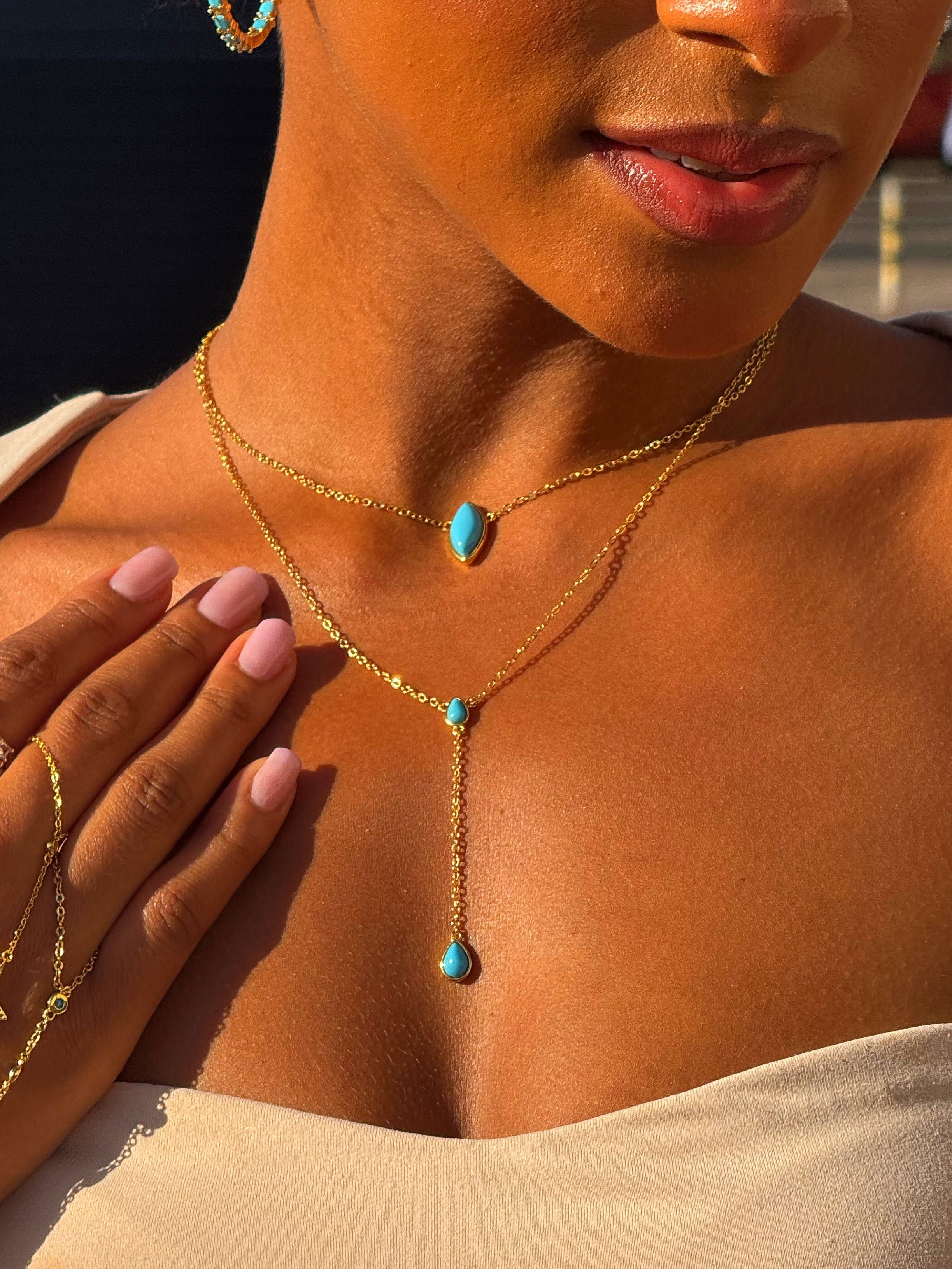 THE 3 SEAS - aqua blue / wave II necklace