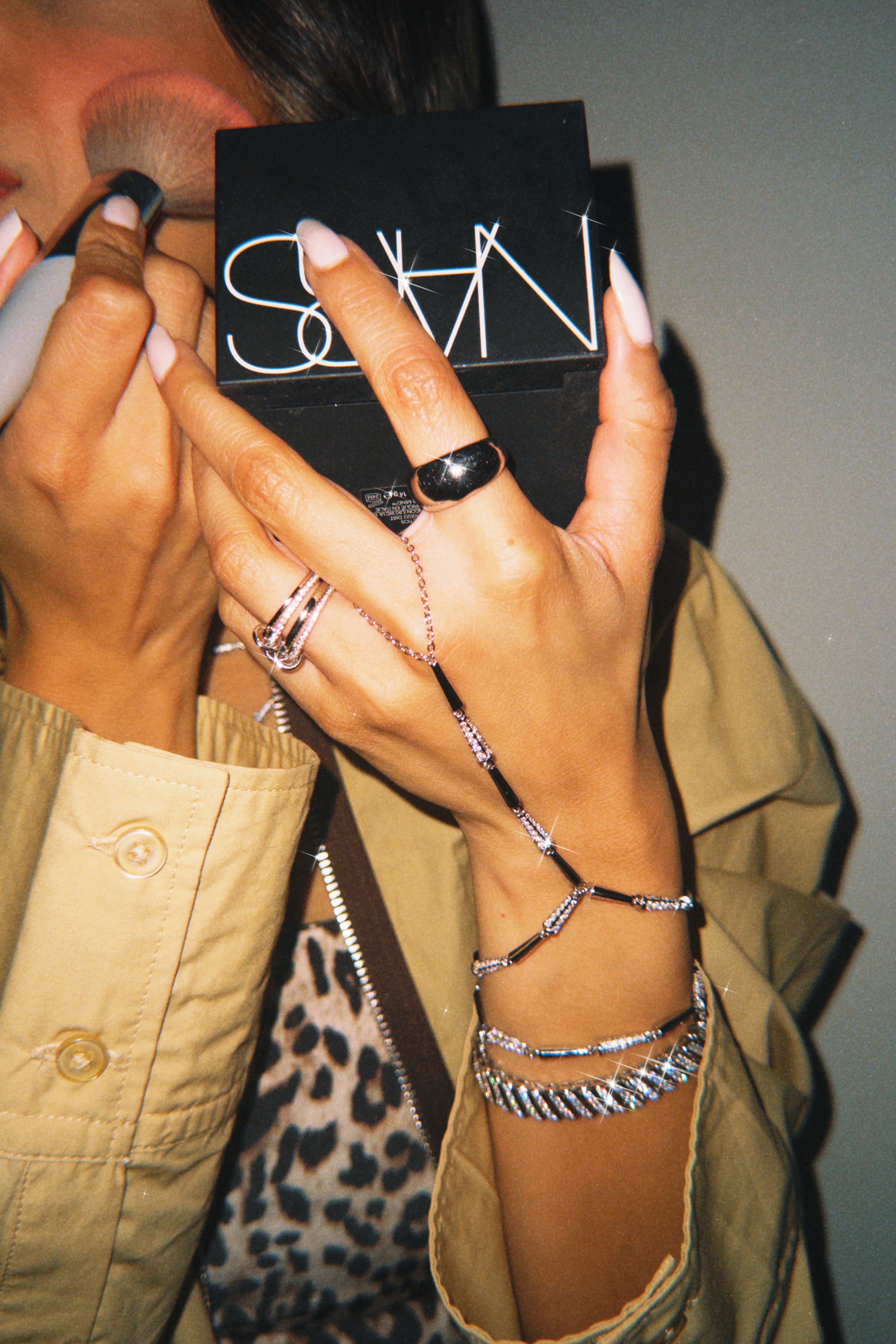 Amalfi hand chain silver