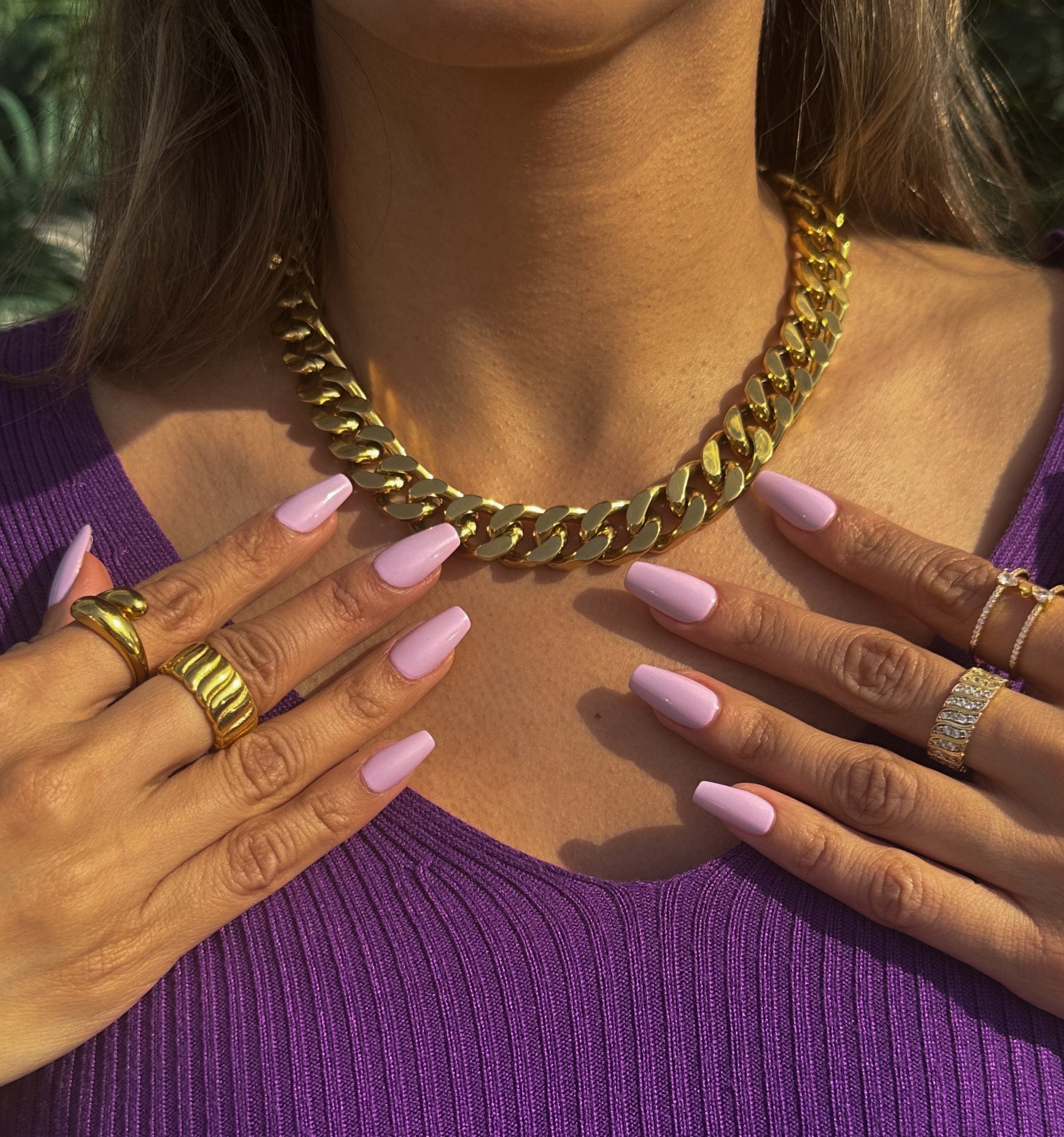 قلادة اناستيزا الضخمة