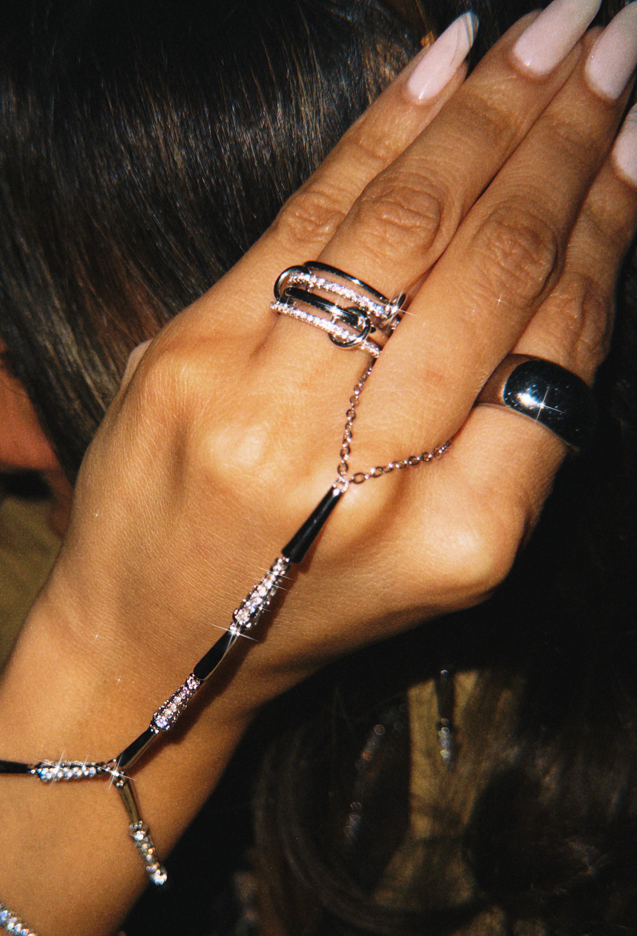 Amalfi hand chain silver