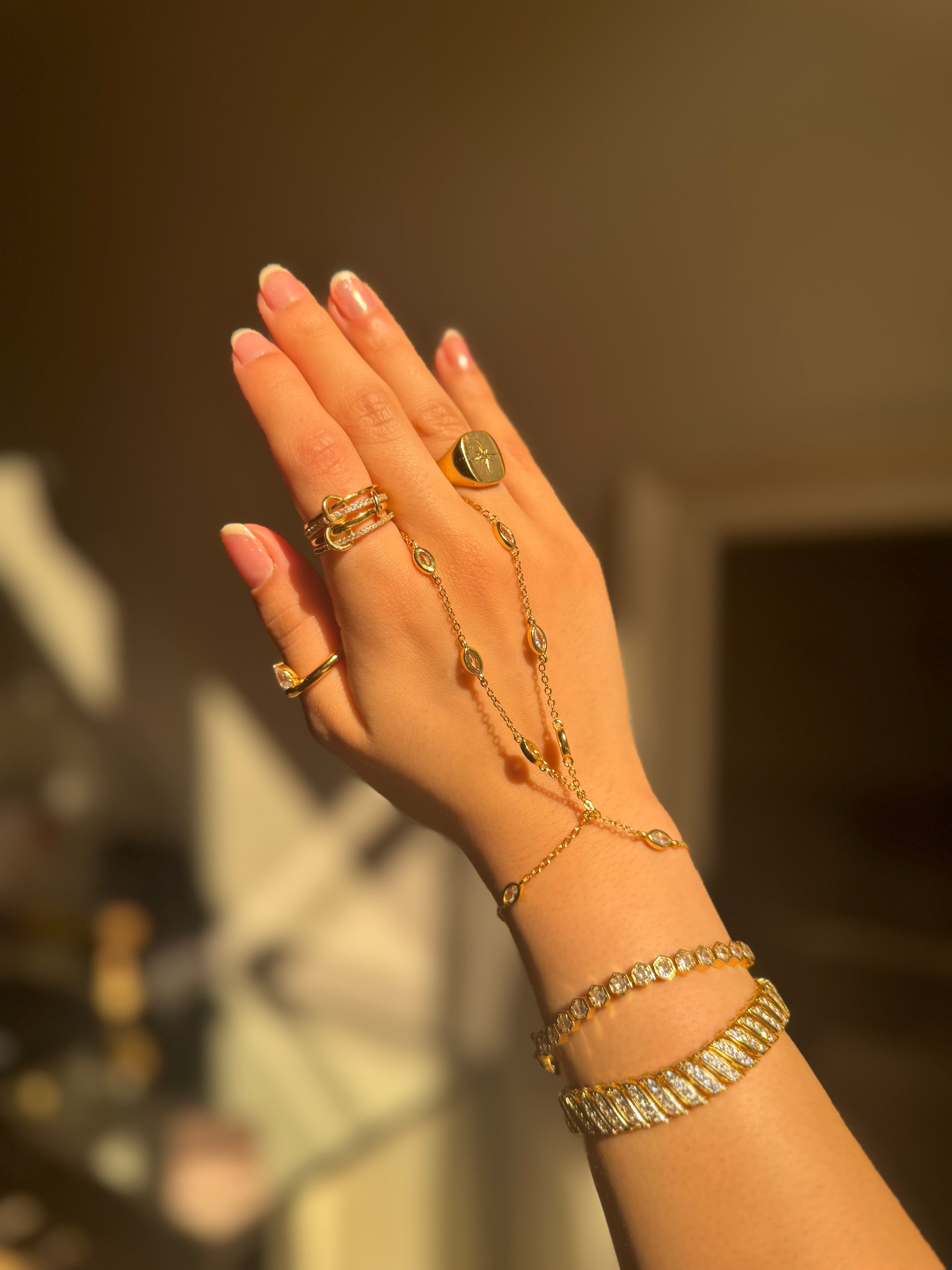 Celestia Hand Chain